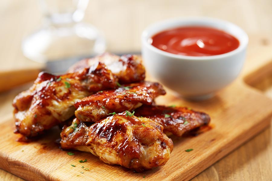 chicken recipes: chicken wings with sriracha sauce